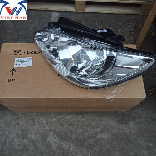 ĐÈN PHA TRÁI 3 VẠCH - 921011C501
